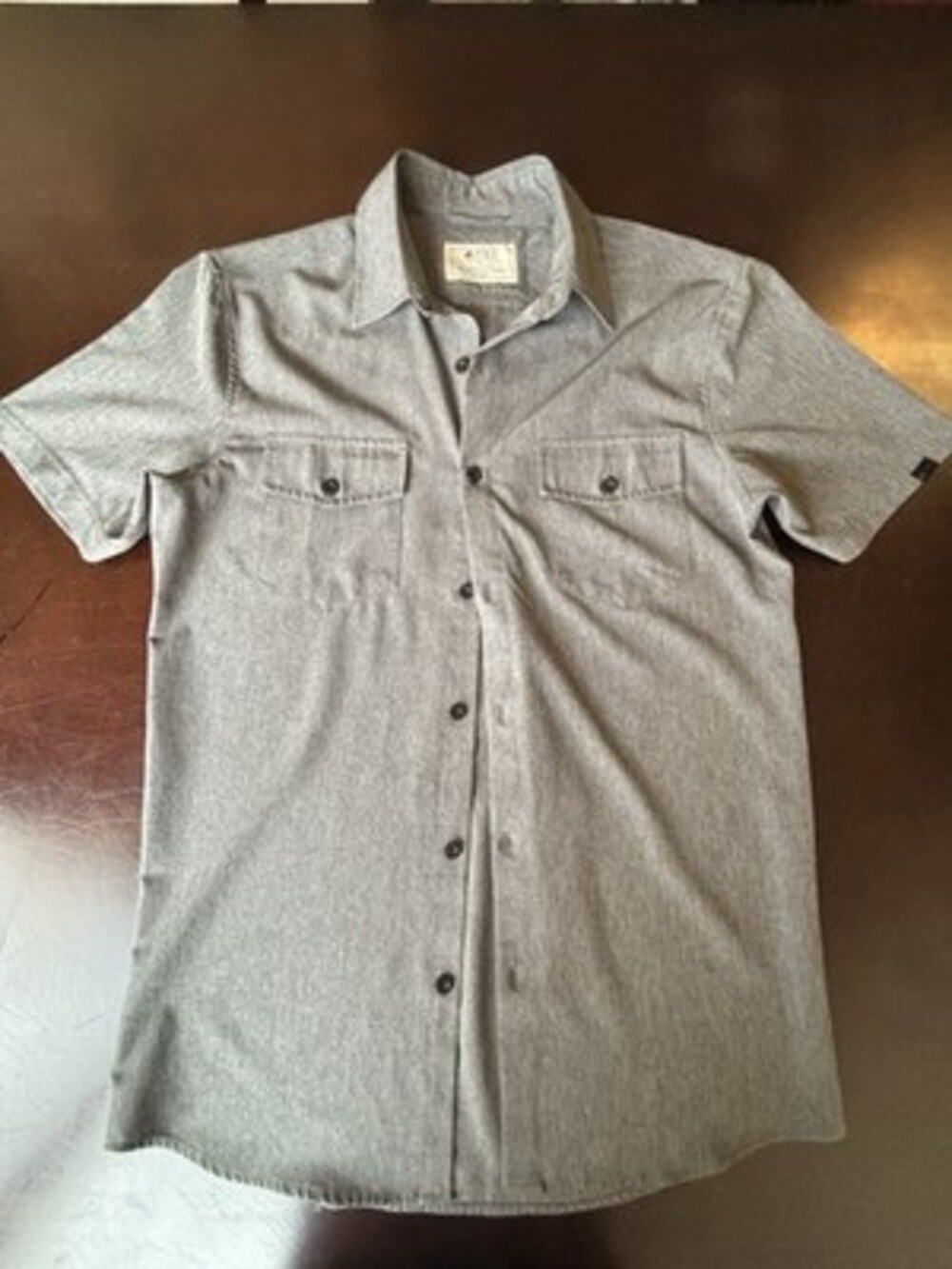 SHORT FIN Men's Gray Short Sleeve Button Up Shirt SIZE S